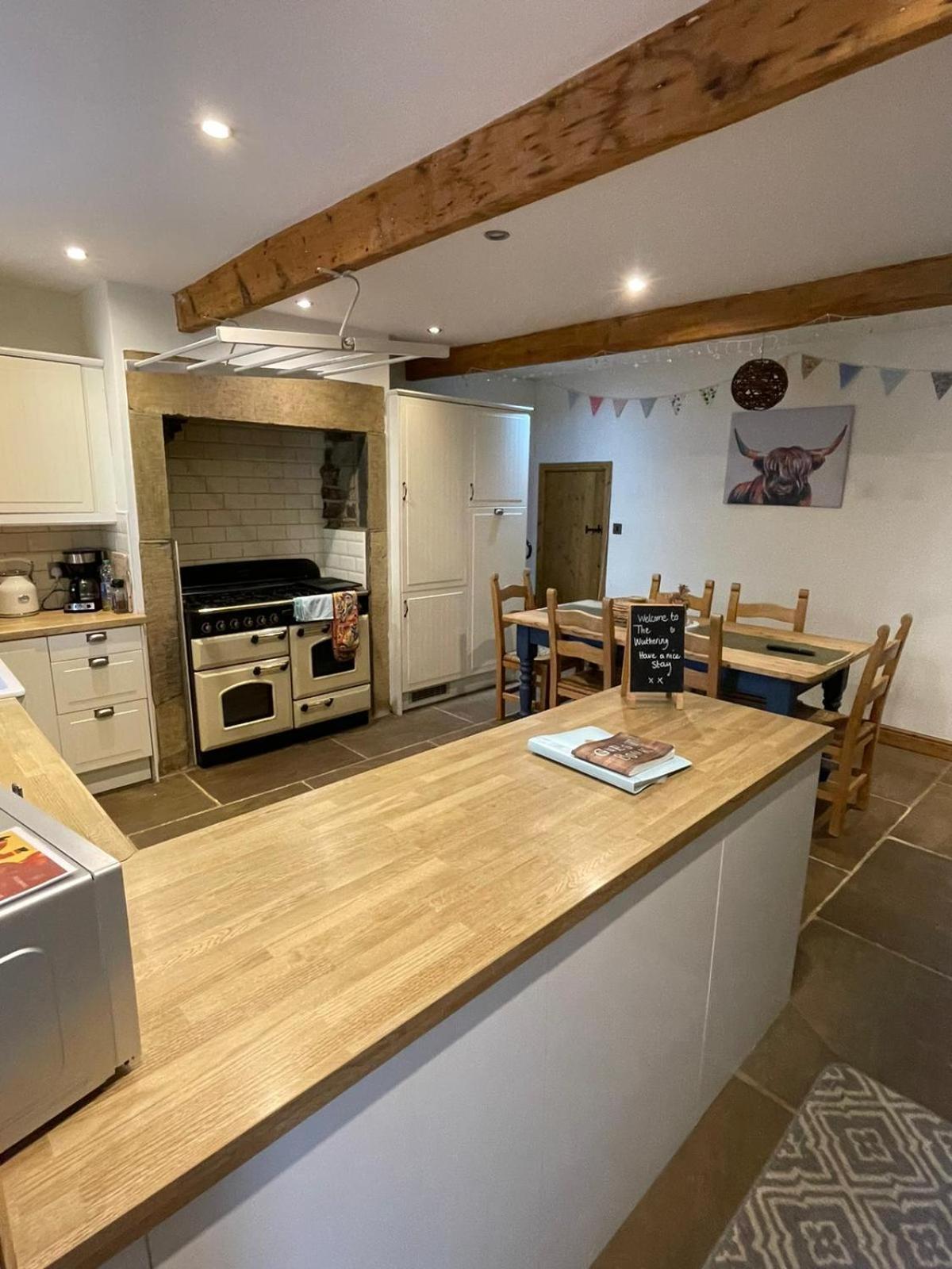 Wuthering Cottage - Central, Stylish, Cosy, Comfy 哈沃斯 外观 照片